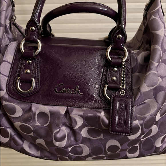 Coach Handbag - Picture 2 of 3